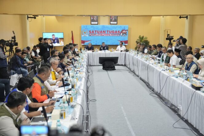 
					Satgas Pemulihan Pascabencana DPR Kembali Selenggarakan Rakor, Tekankan Mendagri Tito Ambil Eksekusi di Lapangan