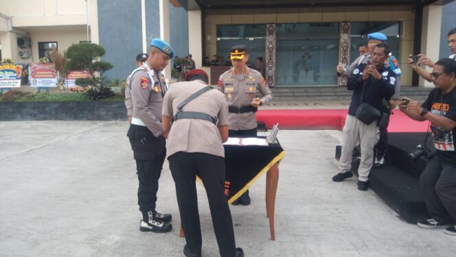 
					Kapolresta Balikpapan Pimpin Rotasi Pejabat Utama, Perkuat Kinerja dan Stabilitas Kamtibmas
