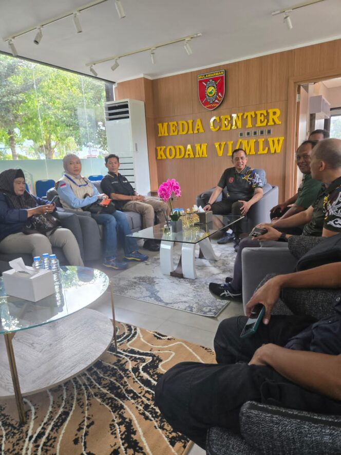 
					Pangdam VI/Mulawarman: Perang Modern Adalah Perang Narasi, Media Jadi Garda Terdepan Persatuan Bangsa