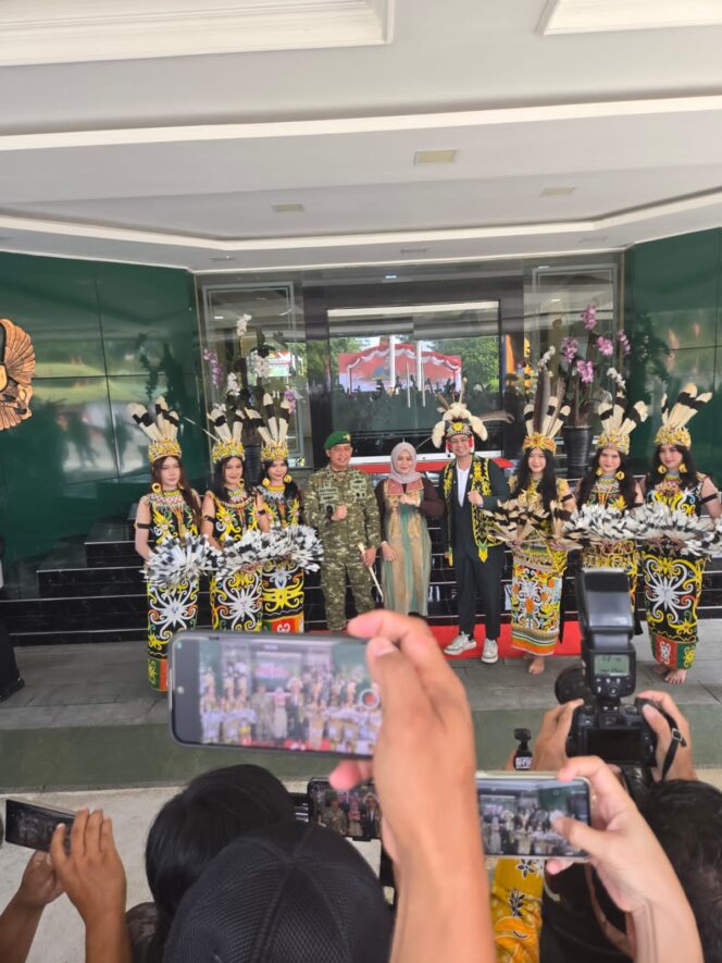 
					Kunjungi Kodam VI/Mulawarman, Raffi Ahmad Tekankan Penguatan SDM dan Kreativitas