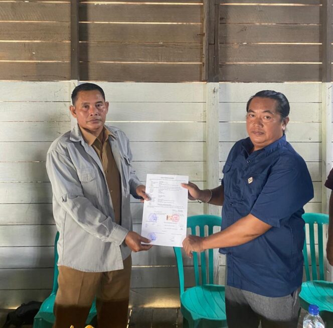 
					Ketua KDKMP (Koperasi Desa/Kelurahan Merah Putih) Muara Siram Rela Rogoh Kocek Pribadi Demi Kemajuan Kampung.