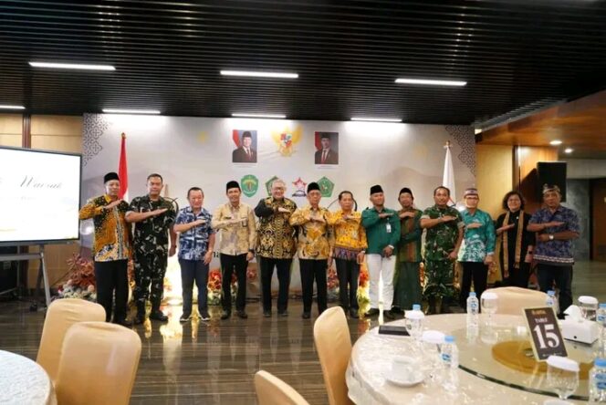 
					Pererat silaturahmi Kerukunan Umat Beragama di Kaltim, Danrem 091/ASN ucapkan selamat merayakan hari Raya Waisak 2570 BE/2026 Masehi