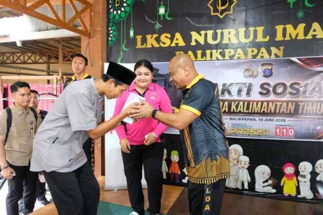 
					Sambut HUT Bhayangkara ke-80, Wakapolda Kaltim Salurkan Bantuan Sosial ke Panti Asuhan Aisyiyah dan Nurul Iman Balikpapan